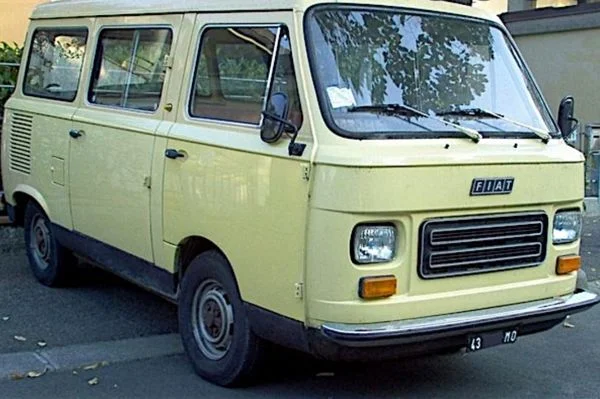 Foto dell'OM 900 il primo furgone allestito da Silor